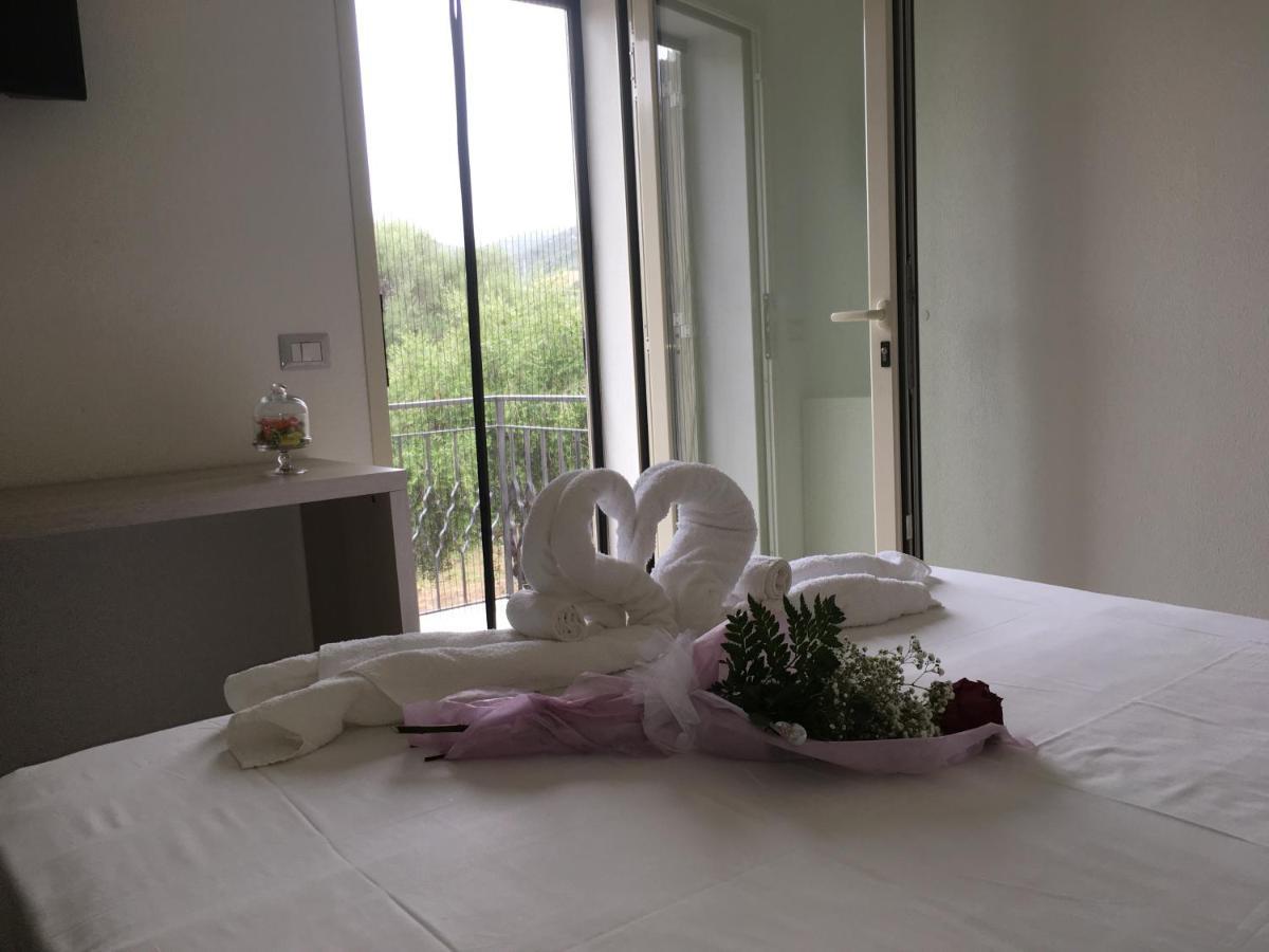 B&B Somiar Сан Теодоро Екстериор снимка